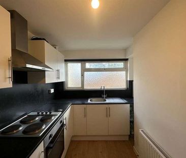 Juniper Way, Hayes, UB3 - Photo 3