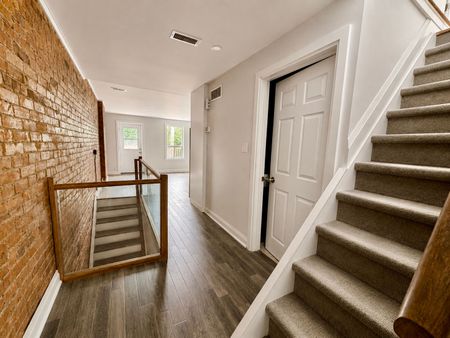 For Lease - 342 Howland Avenue Unit# Upper, Toronto, Ontario - Photo 3