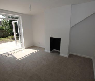 3 bedroom detached house to rent - Photo 2