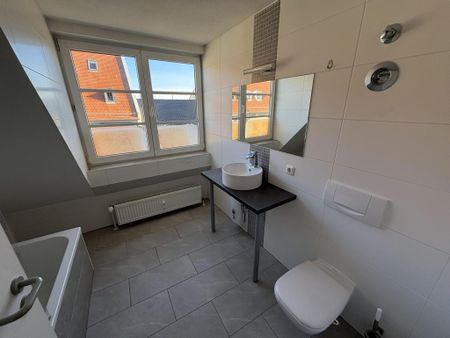 Zentral gelegene Zwei-Raum-Wohnung mit modernem Bad - Zwickau - Photo 5