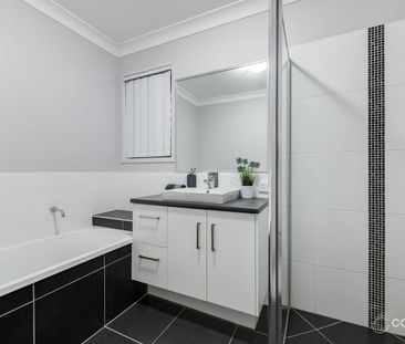 Excellent Location – Beautifully Presented Family Home - Photo 1