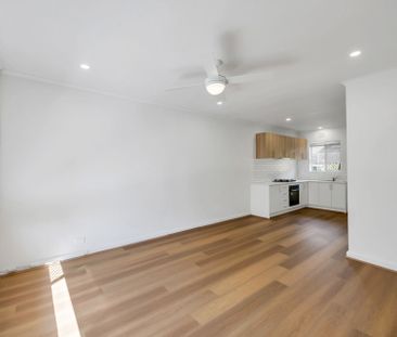 Stylish city to sea living - Photo 5