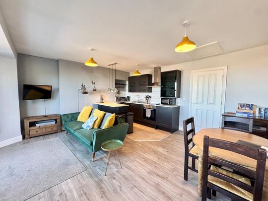 1 bedroom flat to rent - Photo 1