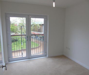 2 bedroom flat to rent - Photo 6