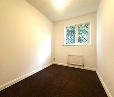 2 bedroom maisonette - Photo 3