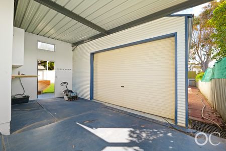 Open the Door to Your Coastal Escape - Photo 5