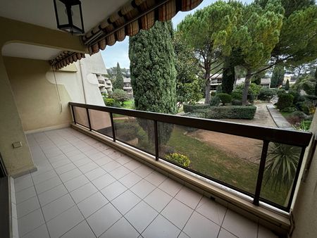 Location Appartement 3 pièces 82m² NIMES 30000 - Photo 4