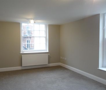 Flat 2 13a Castle Foregate, Shrewsbury, SY1 2DJ - Photo 2