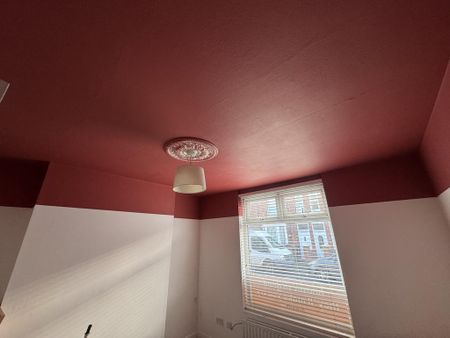 4 bedroom terraced house to rent - Photo 4