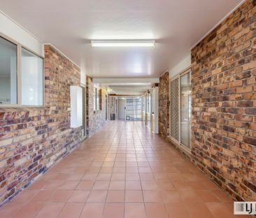 ELEGANT LOW-MAINTENANCE GRANNY FLAT IN A SOUGHT-AFTER AVOCA LOCATION - Photo 2