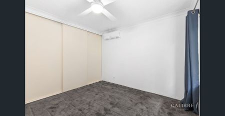 Renovated and fully air conditioned ground floor apartment - Photo 2