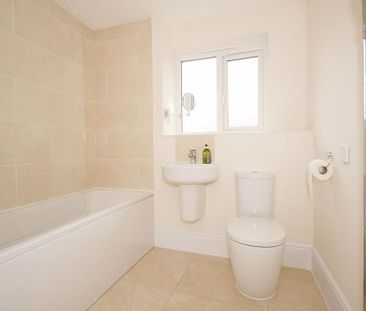 1 bedroom ground floor flat to rent - Photo 1