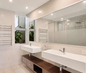 Kirra Apartment with Private Pool & Beachfront Entertaining - Photo 5