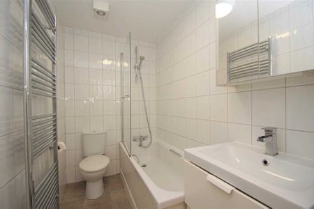 2 bed Flat for rent - Photo 3