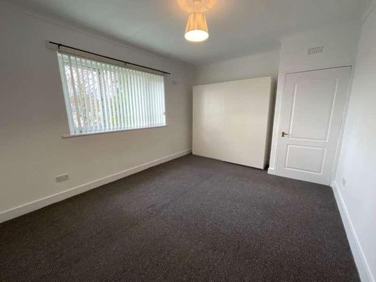 Windhill Crescent, Mansewood, G43 - Photo 1