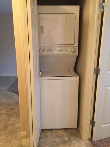 Apartment in Timberlea Area -North of the Bridge. - Photo 2