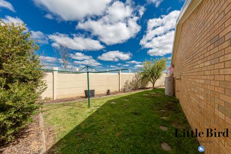 19 Patrick Brick Court, Queanbeyan NSW 2620 - House For Rent | Domain - Photo 5