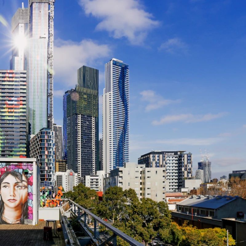 4 Bedroom Apartment Whole apartment - Photo 1