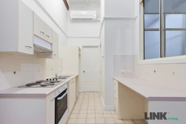 “Unfurnished 1 Bedroom Apartment in Heart of Brisbane” - Photo 1