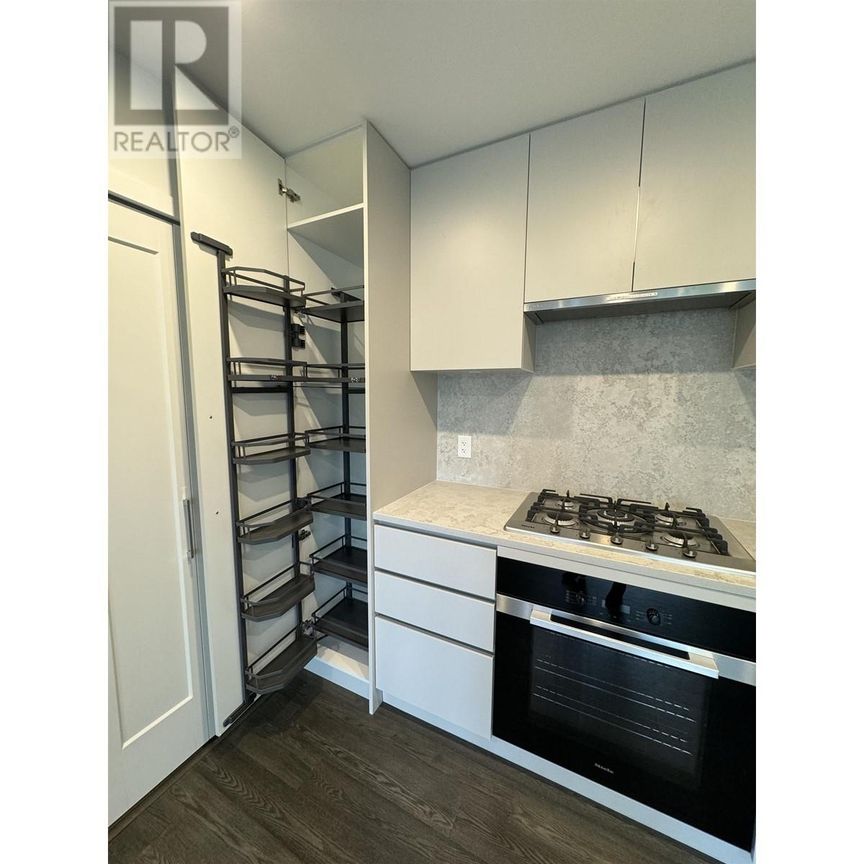 4080 LAUREL STREET, Vancouver, British Columbia - Photo 1