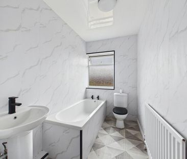 3 bedroom terraced house to rent - Photo 6