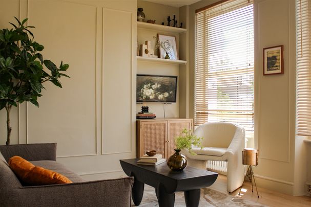 1 Bed Flat, Minford Gardens, W14 - Photo 1