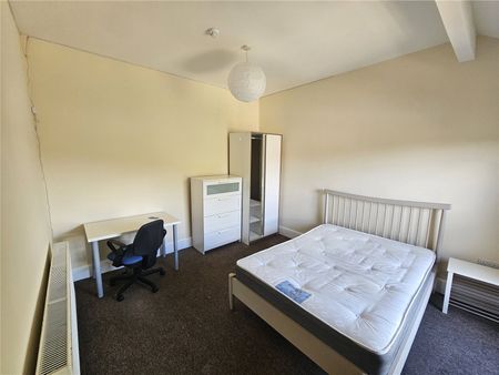 9 bedroom house to rent Wilbraham Road, Manchester, M14 - Photo 2