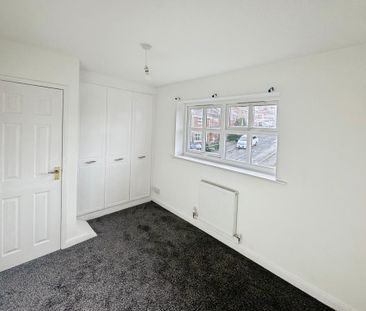 2 bedroom semi-detached house to rent - Photo 2