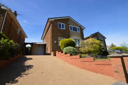 4 Bedroom Detached House - Photo 5