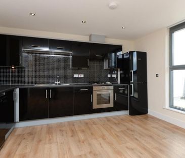 2 bedroom semi-detached house to rent - Photo 2