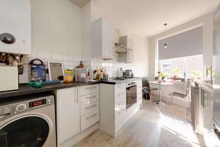 Lillie Road, Bishops Park, SW6, London - Photo 3