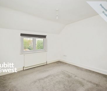 2 bedroom semi-detached house to rent - Photo 3