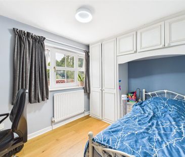 4 bedroom detached house to rent - Photo 4