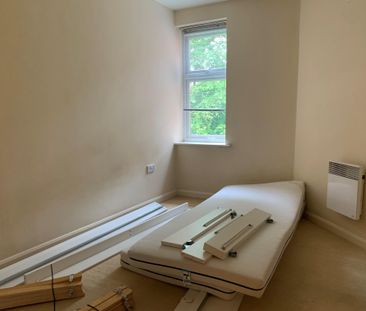 The Avenue, Watford - Photo 2