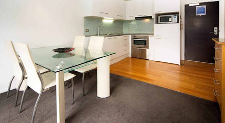 One Bedroom Furnished Apartment at Harbour City. - Photo 4