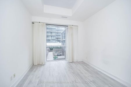 204 75 The Donway W - Photo 3