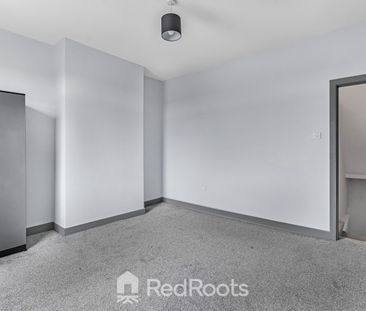 3 bed terraced house to rent in Snydale Road, Cudworth, Barnsley, S... - Photo 5