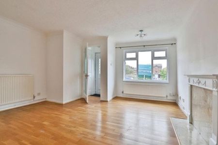 Labrador Drive, Poole - Photo 2