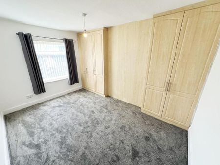 3 bedroom end of terrace house to rent - Photo 4