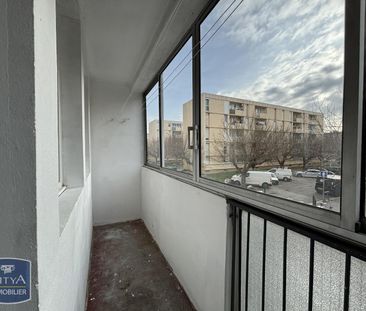 Location Appartement 4 pièces 65m² MARIGNANE 13700 - Photo 2