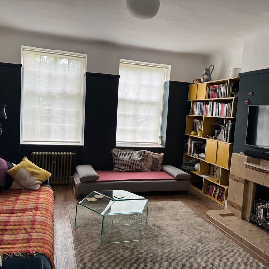 2 Bed Flat, Belmont Hall Court, SE13 - Photo 1