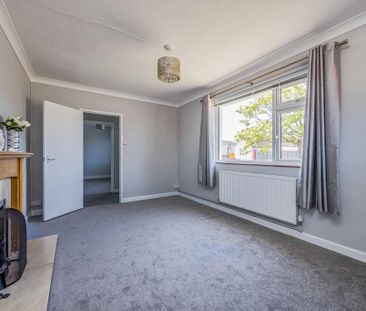 3 bedroom bungalow to rent - Photo 1