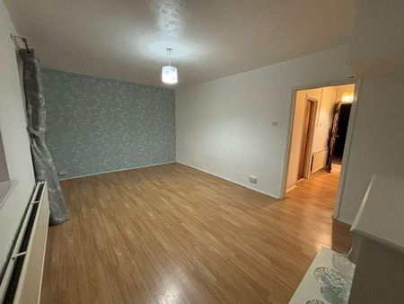 Mungo Park Road Rainham, RM13 - Photo 2