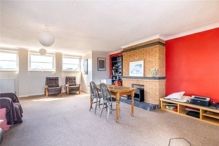 Merrick Court, - Photo 2