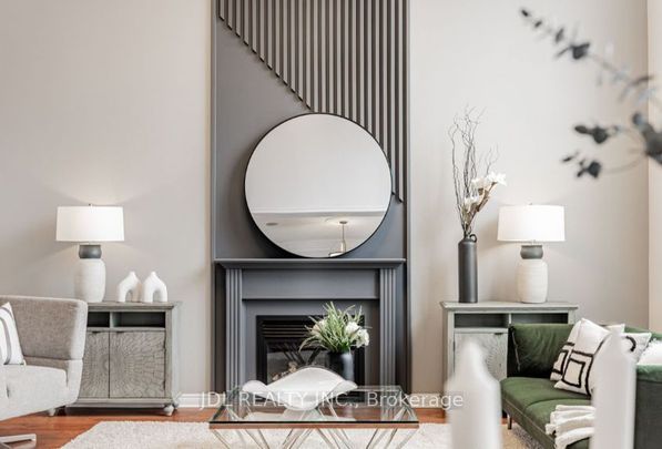 For Lease - 20 Ralph Chalmers Avenue Unit# ROOM B, Markham, Ontario - Photo 1