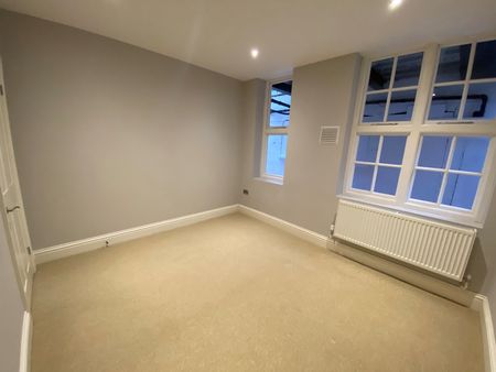 Grand Avenue, Hove BN3 2LF - Photo 5