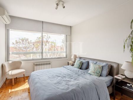 3 bedroom luxury Flat for rent in Lapa, Lisbon - Photo 3