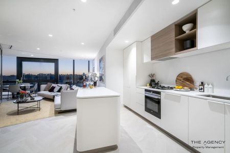 Luxury Living at The Towers, Elizabeth Quay! - Photo 5