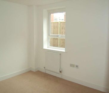 Charlwood Street, Bognor Regis, PO21 - Photo 1