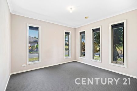 Located in the Eve Estate Cranbourne North - Photo 4